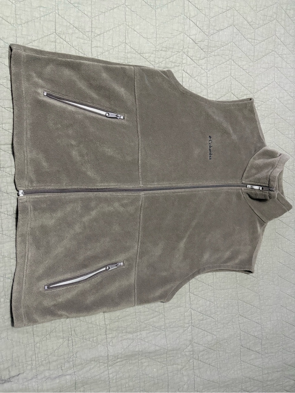 Columbia Men’s Large Olive Fleece Vest Full Zip